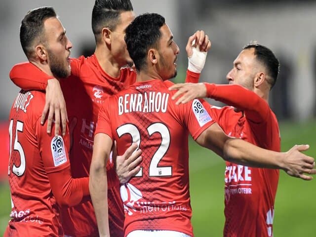 Soi kèo nhà cái trận Lorient vs Nimes, 13/12/2020