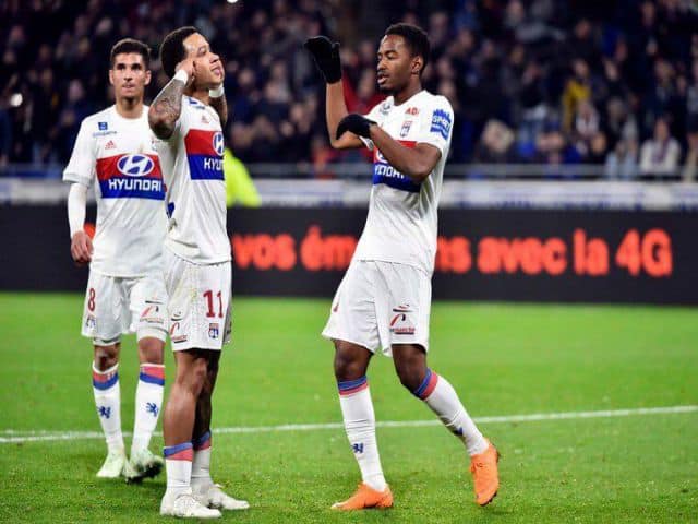 Soi kèo nhà cái trận Lyon vs Brest, 17/12/2020