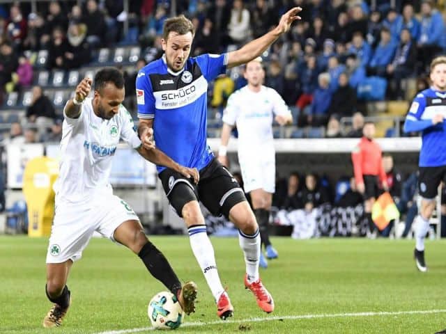 Soi kèo nhà cái trận Schalke vs Arminia Bielefeld, 17/12/2020