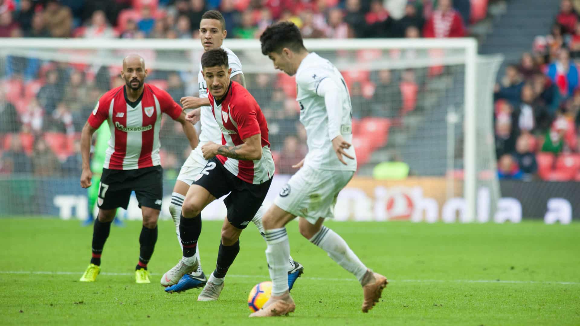 Soi kèo nhà cái trận Valencia vs Ath Bilbao, 12/12/2020